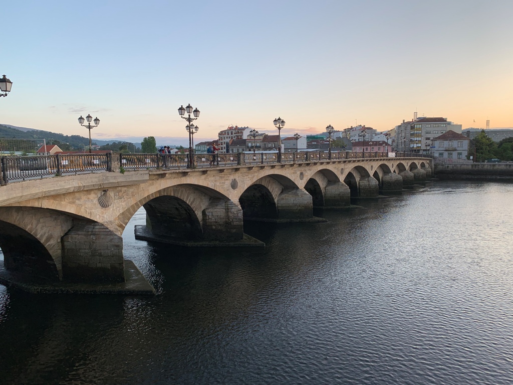 Puente del Burgo(古い橋/ﾌﾞﾙｺﾞ)